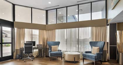 Best Western Center Inn