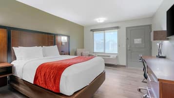 In-room safe, desk, iron/ironing board, free WiFi