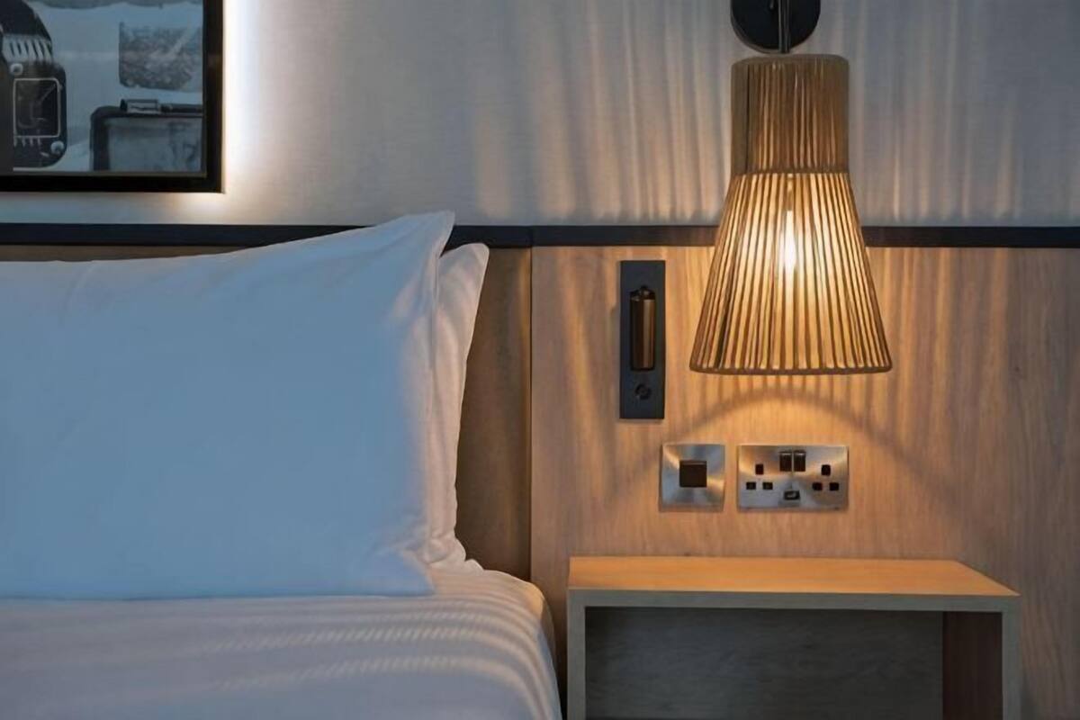 1 bedroom, in-room safe, desk, iron/ironing board