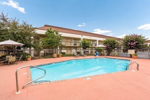 Outdoor pool, open 10 AM to 10 PM, pool umbrellas, sun loungers