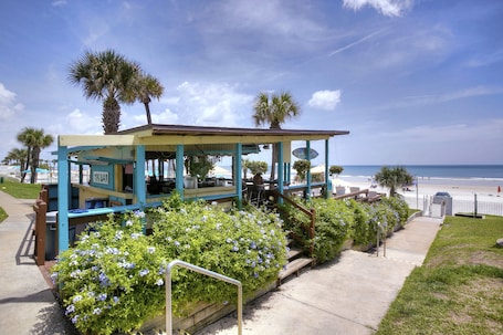 Beach bar. Perry's Ocean Edge Resort