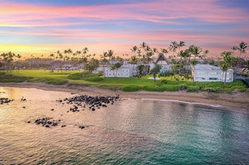 Hotel Exterior at Maui Beach Hotel