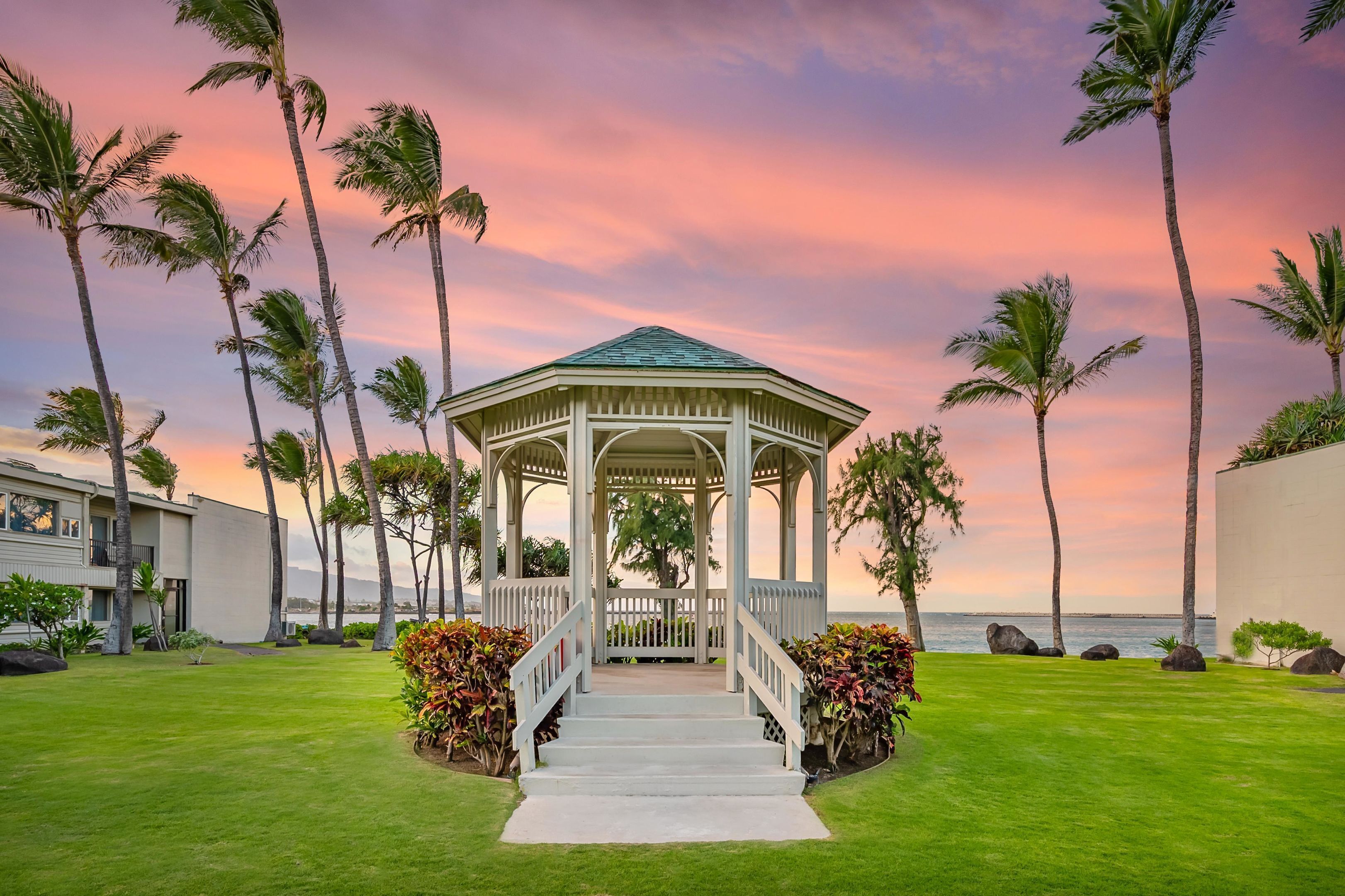 Photo - Maui Beach Hotel