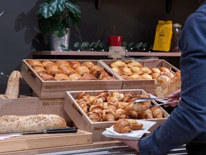 Daily buffet breakfast for a fee