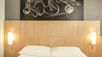 1 bedroom, premium bedding, in-room safe, desk