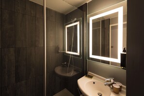 Standard Room, 1 Double Bed with Sofa bed | Bathroom - ibis Paris Italie Tolbiac 13ème (Paris)