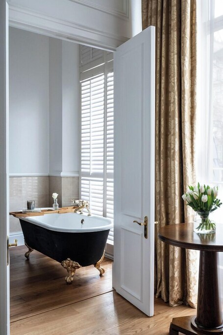 The Kensington Hotel