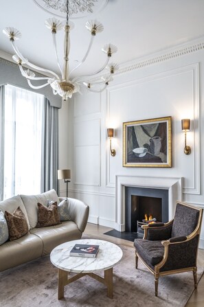套房 (The Knightsbridge Suite) | 埃及棉床单、高档床上用品、羽绒被、加厚床垫