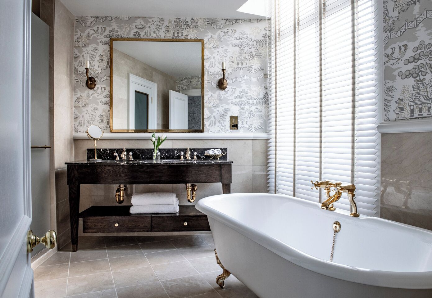 egyptian cotton sheets, premium bedding, down duvets, pillow-top beds