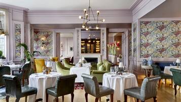 Frühstück, Mittagessen und Abendessen