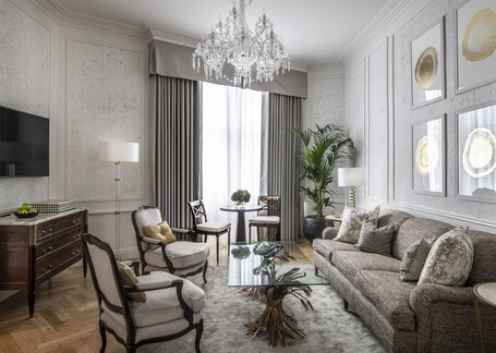 The Kensington Hotel - view 2