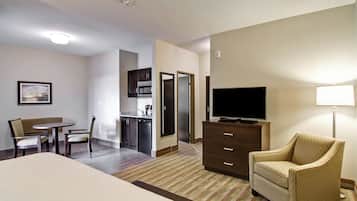 Kamar Standar, 1 Tempat Tidur King, Bebas Asap Rokok, balkon | Ruang keluarga | TV