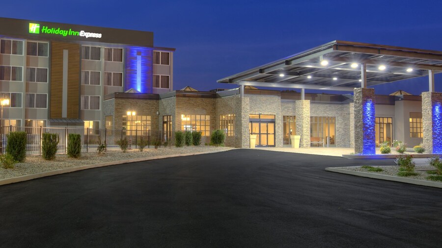Holiday Inn Express Louisville Airport Expo Center by IHG