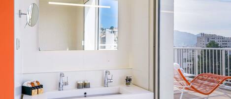 Premium bedding, down duvets, pillow-top beds, minibar