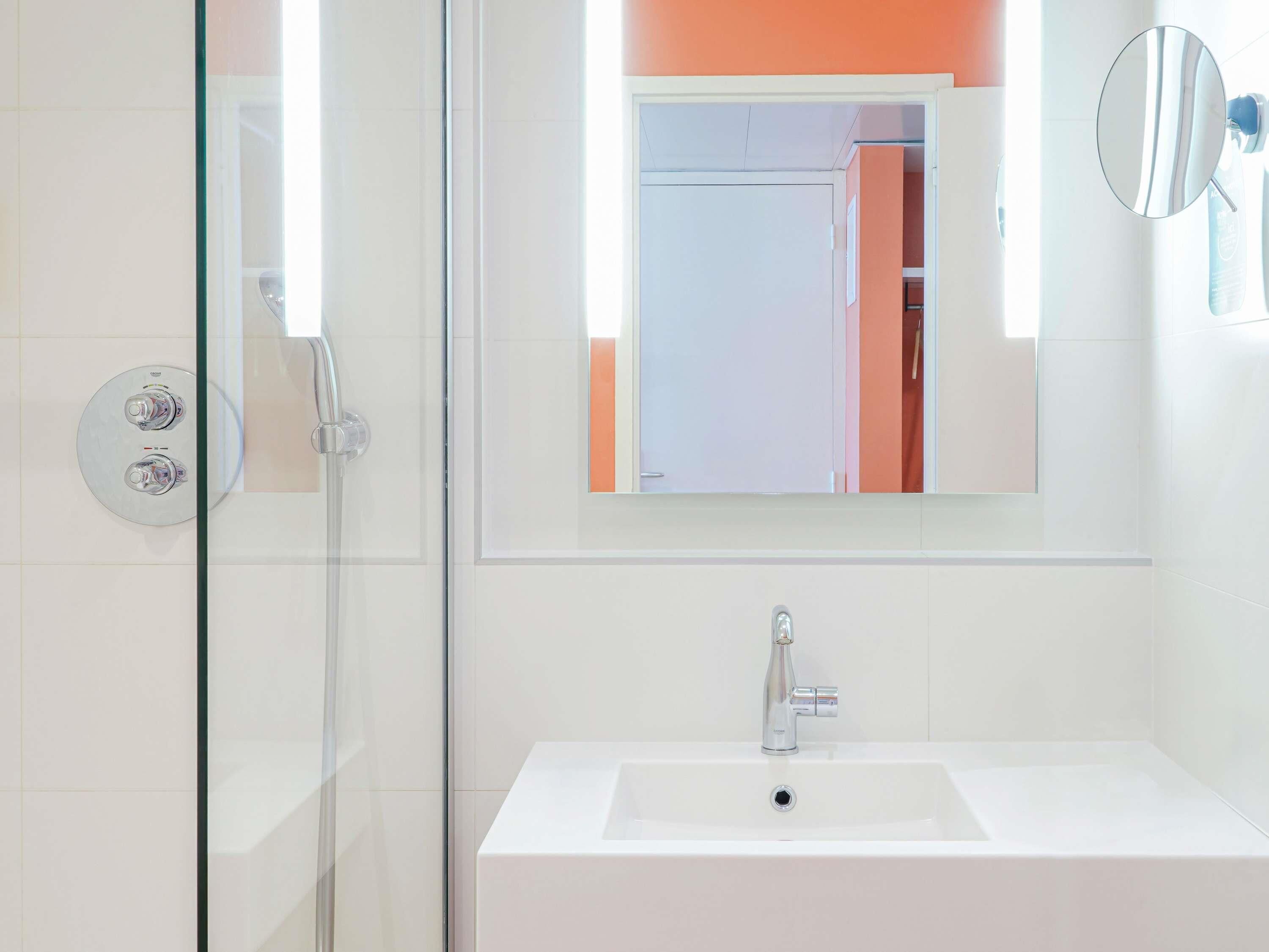 Premium bedding, down duvets, pillow-top beds, minibar