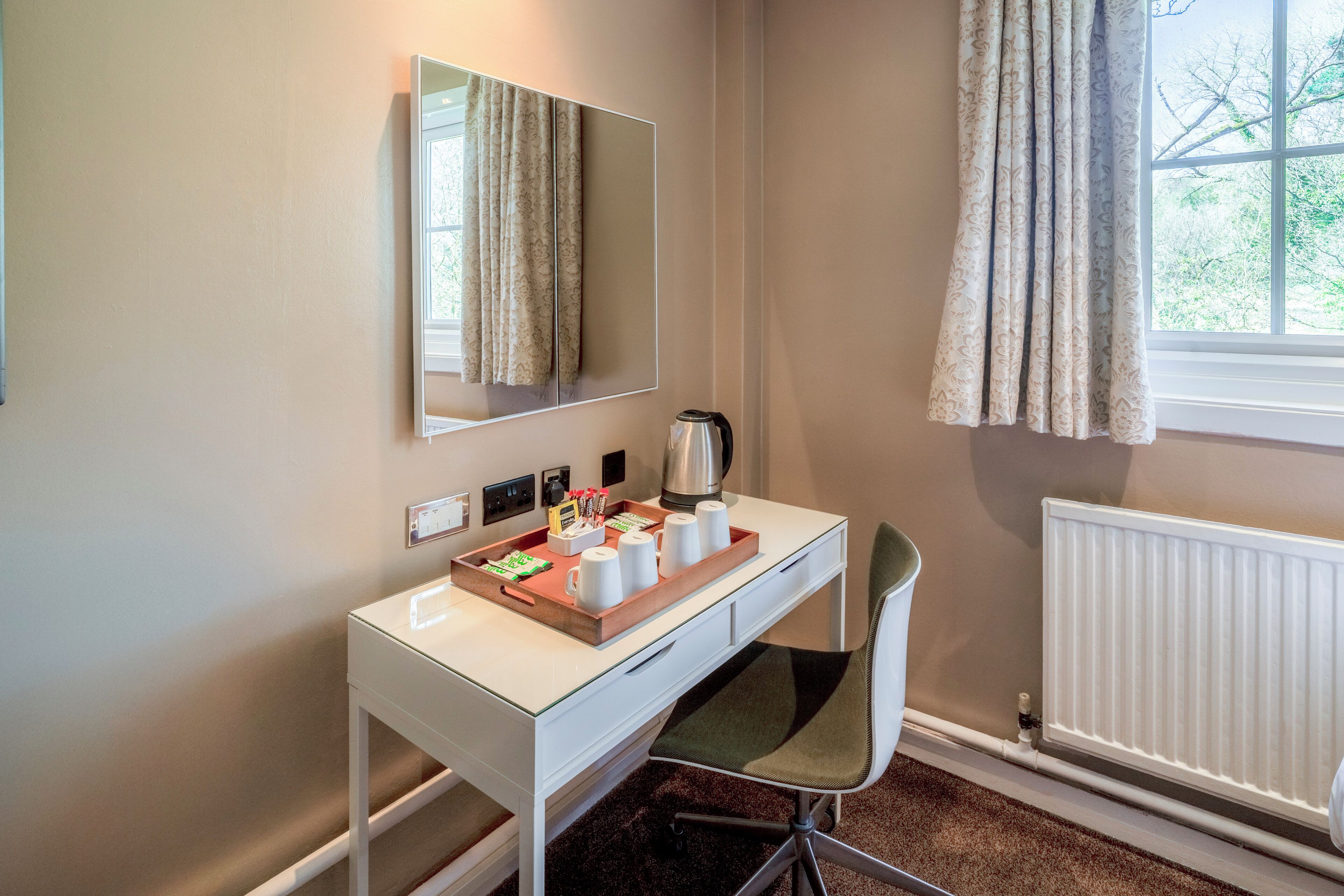 Photo - Airport Inn Manchester