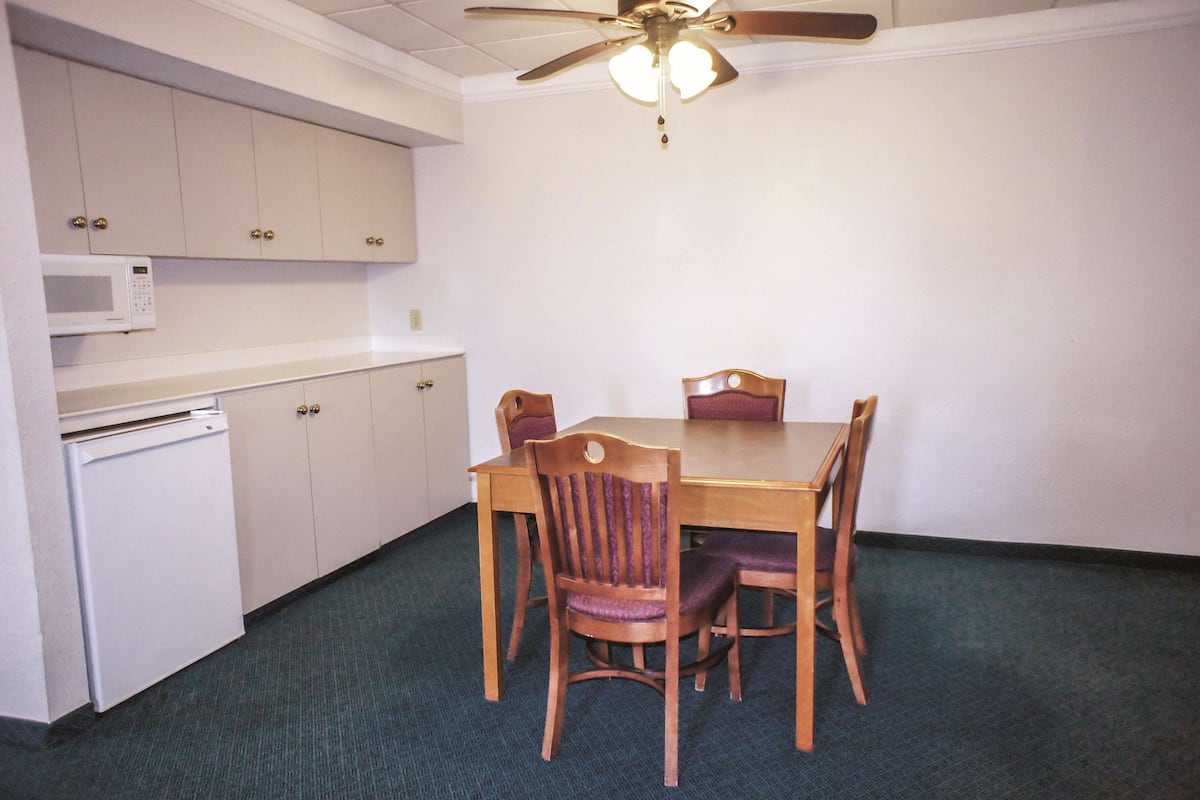 Deluxe Suite, 1 King Bed, Non Smoking (Deluxe Family Suite) | Premium bedding, desk, laptop workspace, iron/ironing board