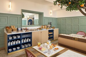 Daily buffet breakfast (EUR 15 per person)