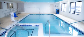 Howard Johnson Hotel & Suites by Wyndham Allentown/Dorney