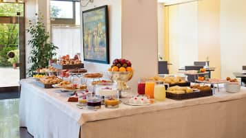 Colazione a buffet a pagamento, servita tutte le mattine