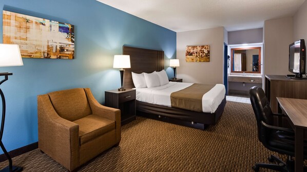 In-room safe, desk, laptop workspace, iron/ironing board - Best Western Emporia (Emporia)