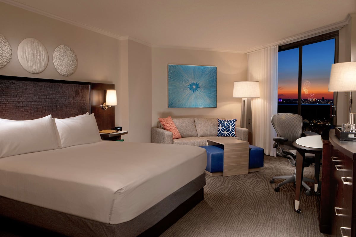 Egyptian cotton sheets, premium bedding, pillowtop beds, in-room safe