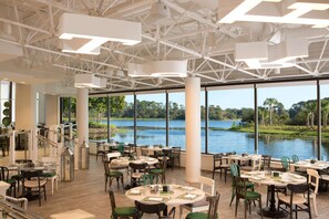 6 restaurants, breakfast, lunch, dinner served; American cuisine