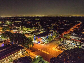 Exterior - Rodeway Inn & Suites Pasadena (Pasadena)