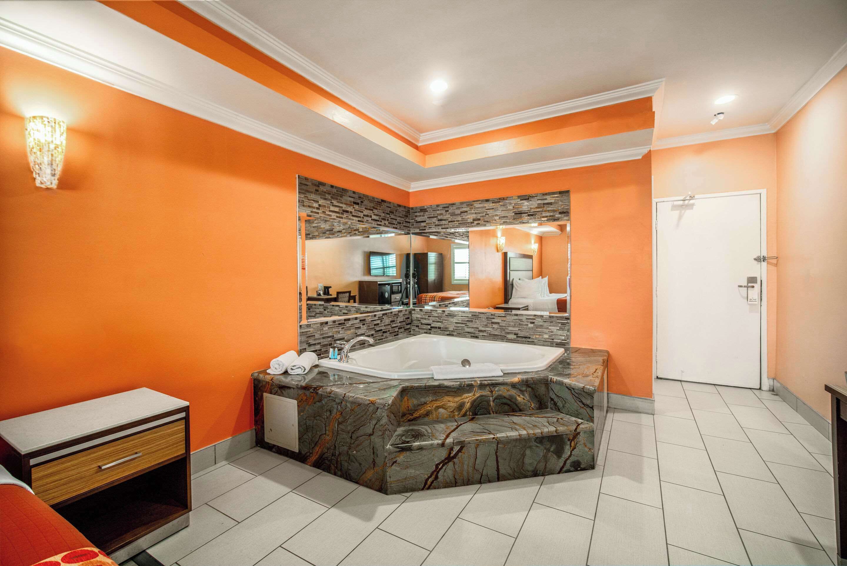 Foto - Rodeway Inn & Suites Pasadena