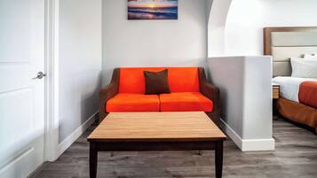 Suite, 1 cama King size, para no fumadores | Ropa de cama de alta calidad, edredón y camas con efecto memoria