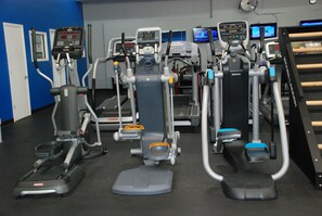 Fitness facility - Days Inn by Wyndham Dyersburg (Dyersburg)