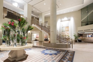 Lobby lounge