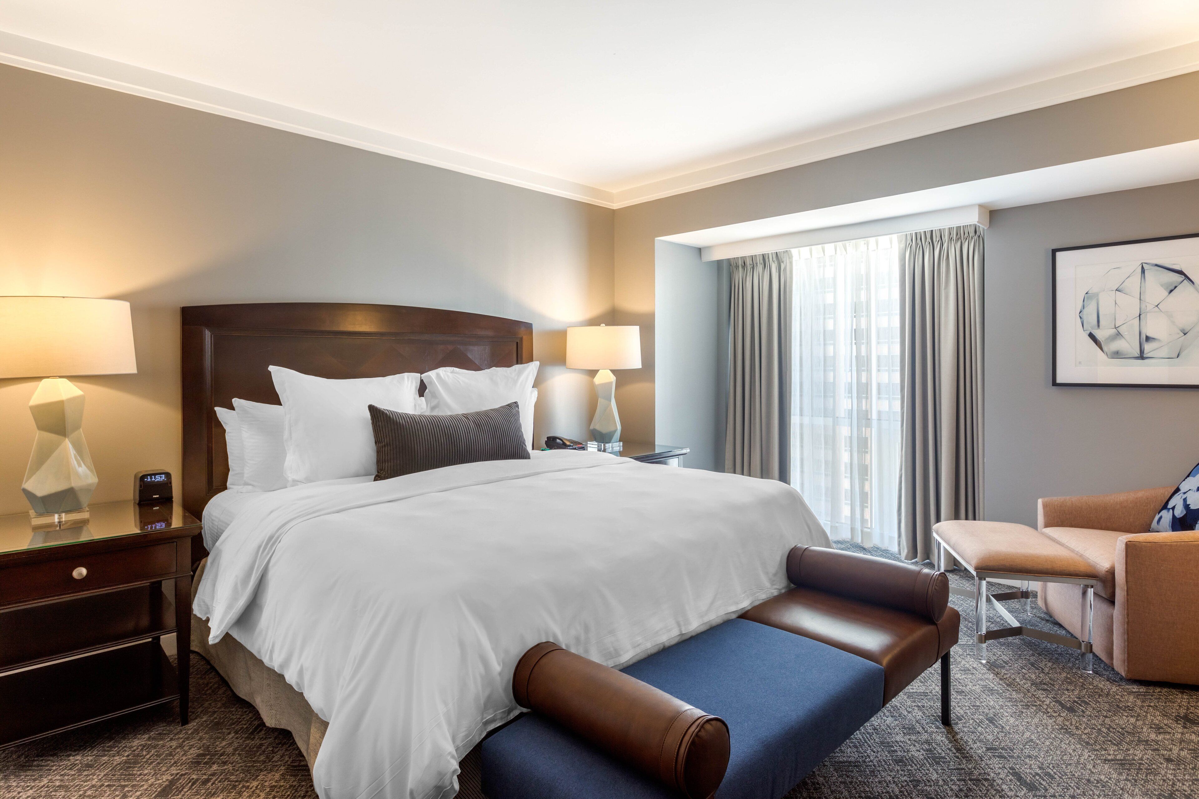 premium bedding, pillow-top beds, in-room safe, desk