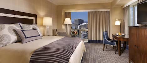 Premium bedding, pillow-top beds, in-room safe, desk