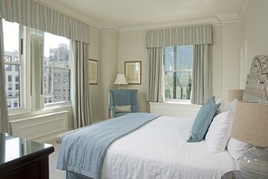 Suite, City View | Egyptian cotton sheets, premium bedding, down duvets, in-room safe