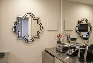 Room amenity - The Sherry Netherland (New York)