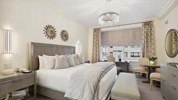 Habitación, 1 cama King size (Interior) | Sábanas de algodón egipcio, ropa de cama de alta calidad y edredón