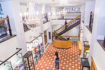 Couples treatment rooms, steam room, body treatments, aromatherapy at The Oxford Hotel