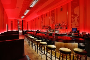Bar (en la propiedad)