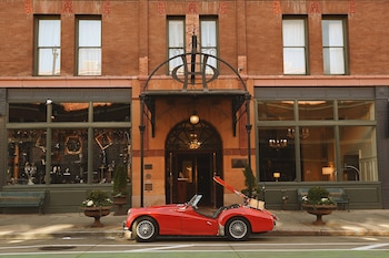 Hotel Exterior at The Oxford Hotel