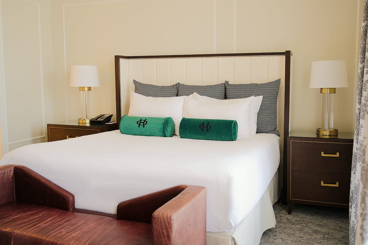 Presidential Suite | Premium bedding, minibar, desk, blackout curtains