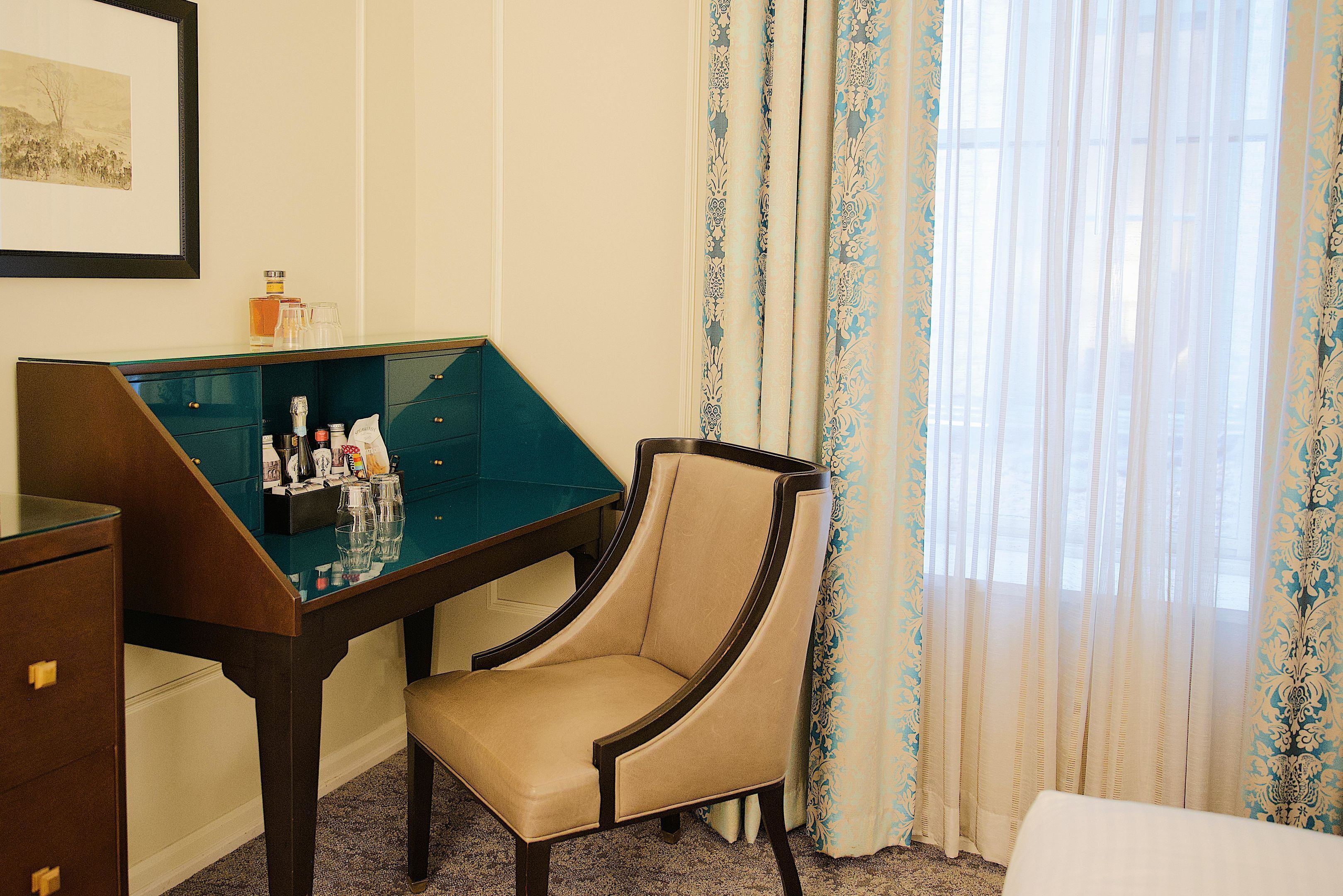 Photo - The Oxford Hotel
