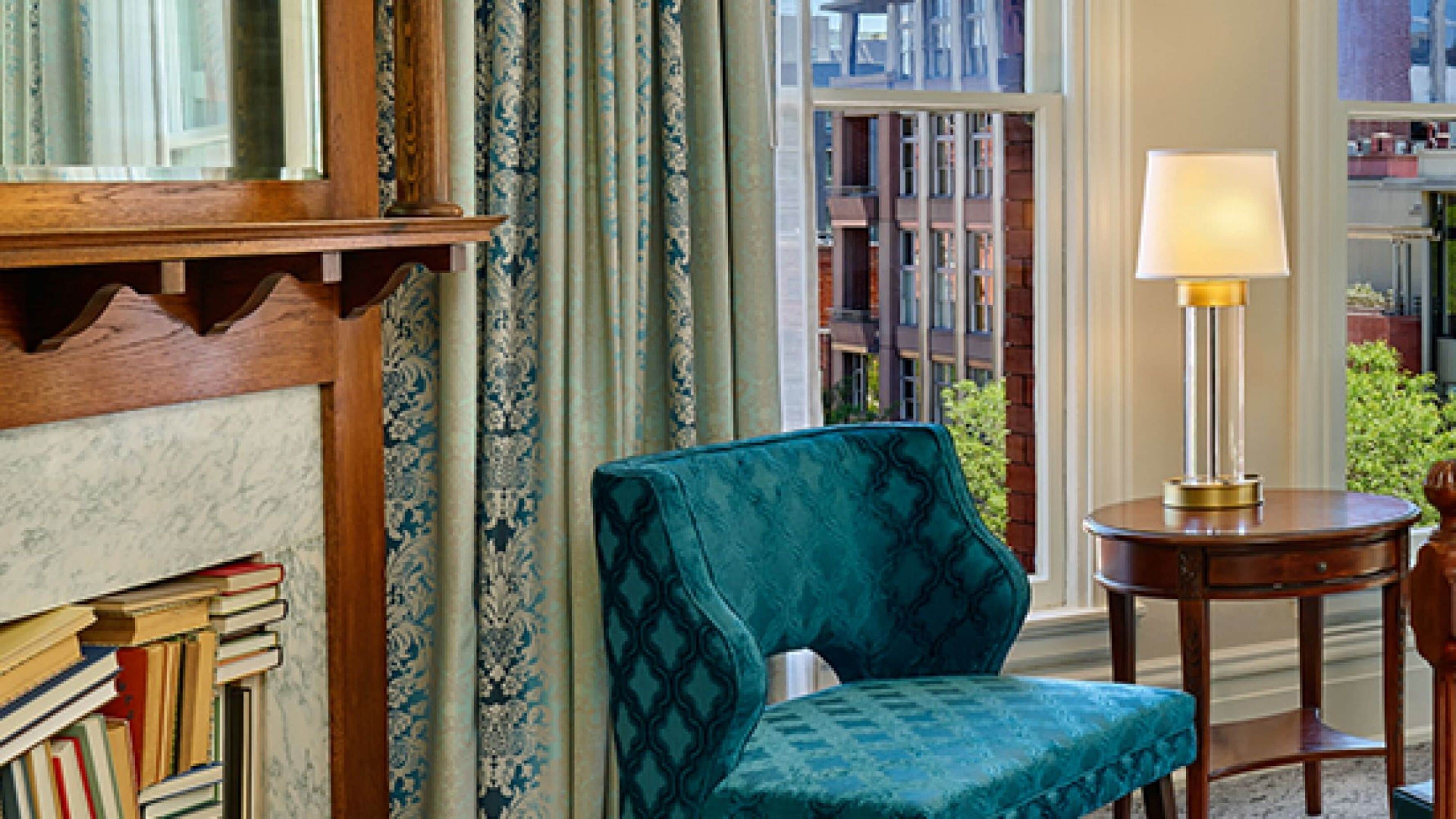 premium room, corner | premium bedding, minibar, desk, blackout curtains