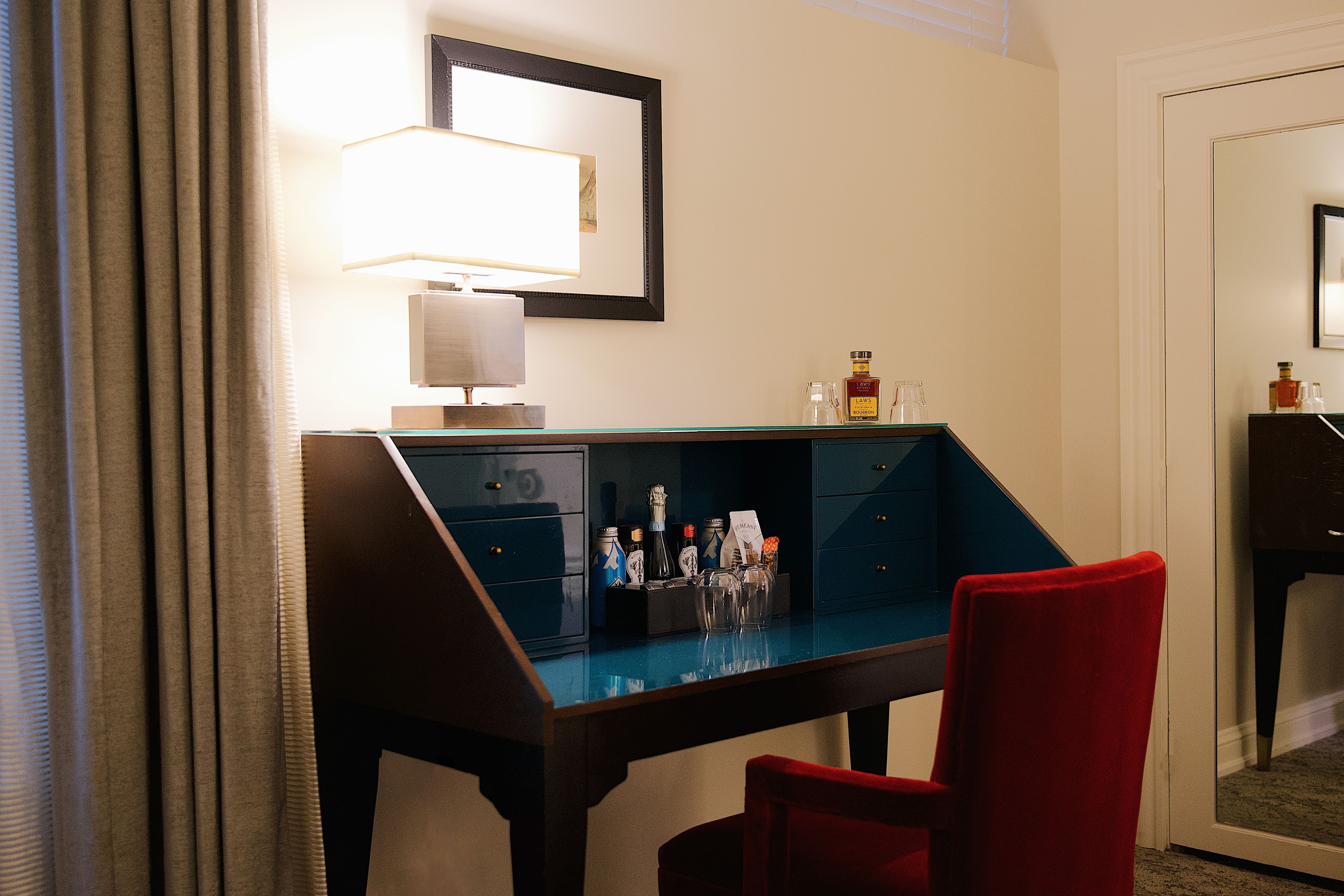 Photo - The Oxford Hotel