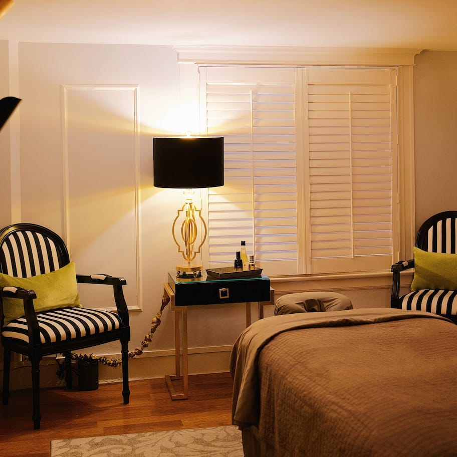 Couples treatment rooms, steam room, body treatments, aromatherapy