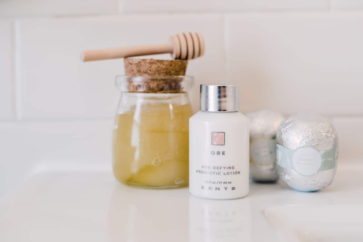 Combined shower/tub, designer toiletries, hair dryer, bathrobes