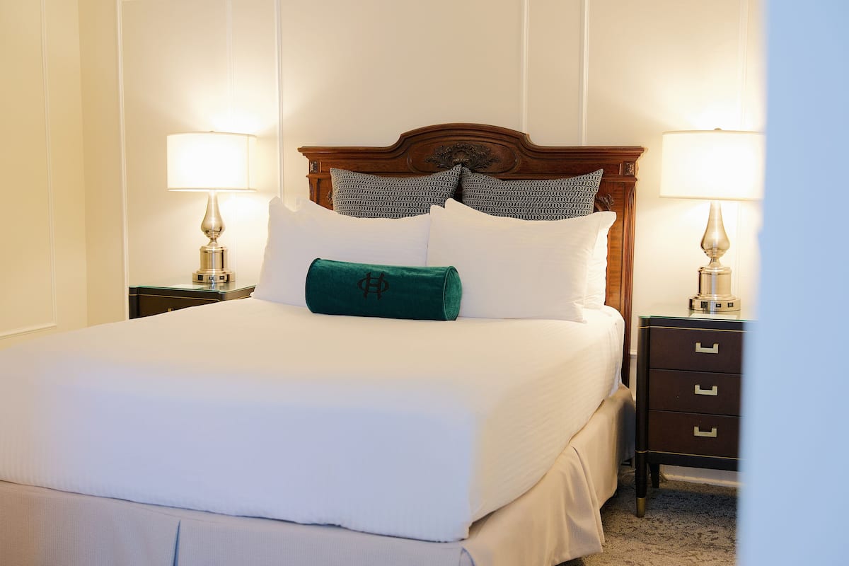 Junior Suite | Premium bedding, minibar, desk, blackout curtains