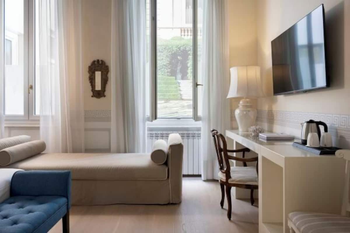 Literie de qualité supérieure, couette en duvet d'oie, minibar