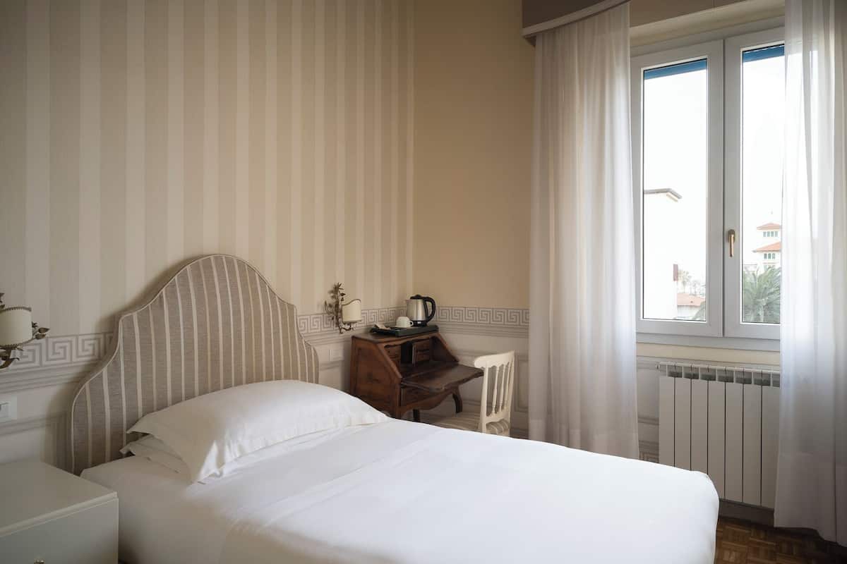 Classic Single Room | Premium bedding, down comforters, minibar, in-room safe