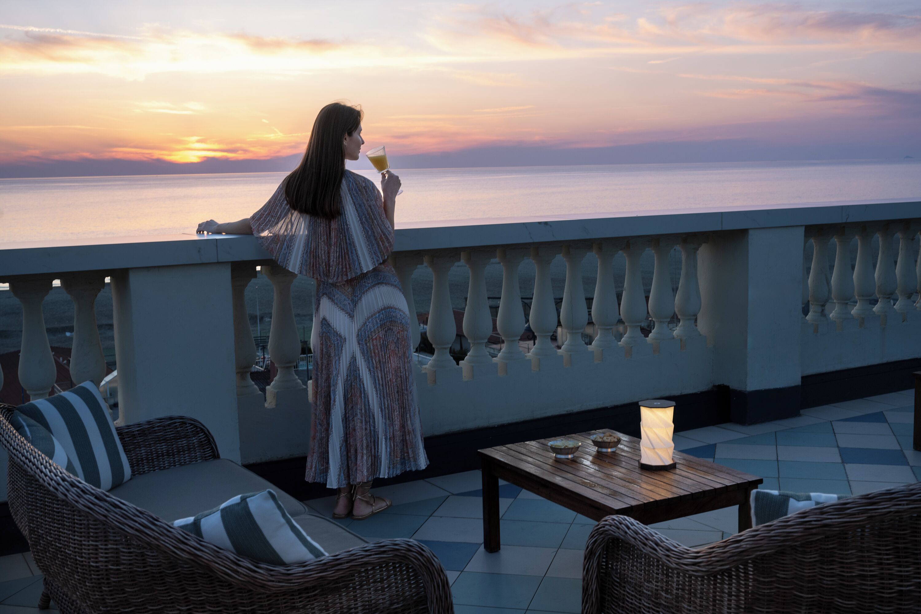 2 restaurants, dinner served, Italian cuisine